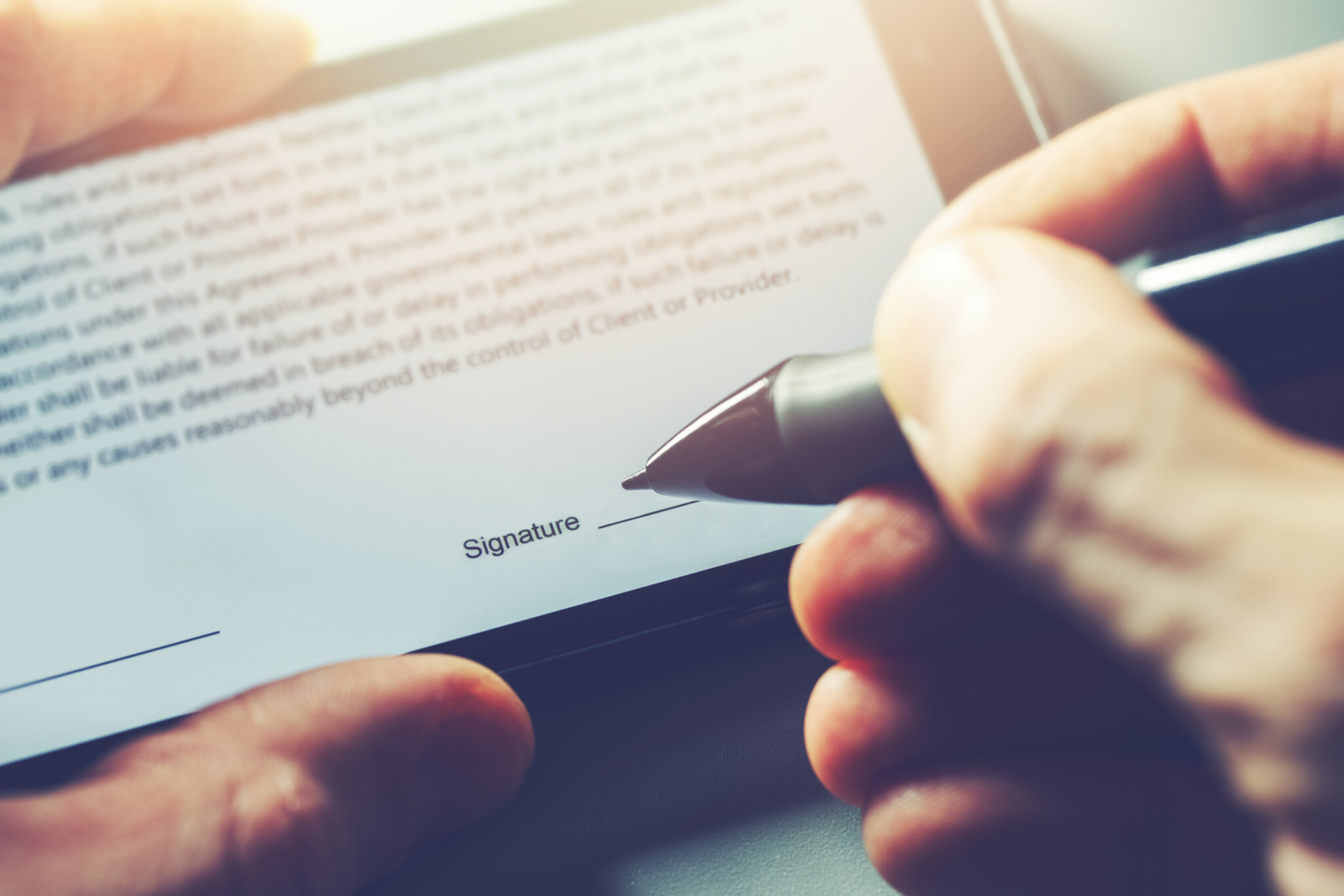 Verträge digital unterzeichnen – Rechtliche Fallstricke bei e-Signaturen