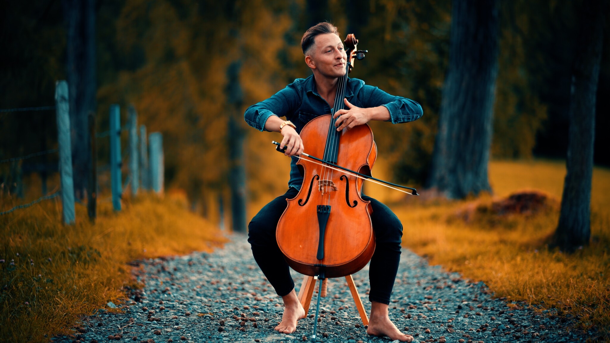 Der Cellist Jodok Vuille hat sein Musikstudium an der Hochschule Luzern absolviert.