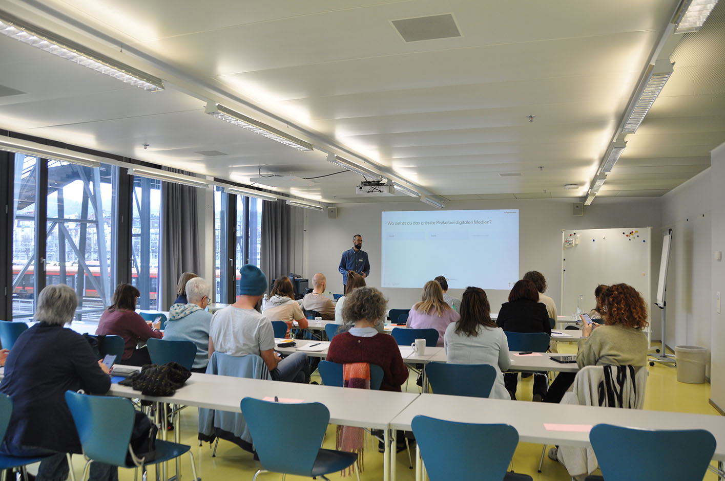 Workshop: Fit in Sachen Medienkompetenz für Begleitung von Jugendlichen von Daniel Betschart